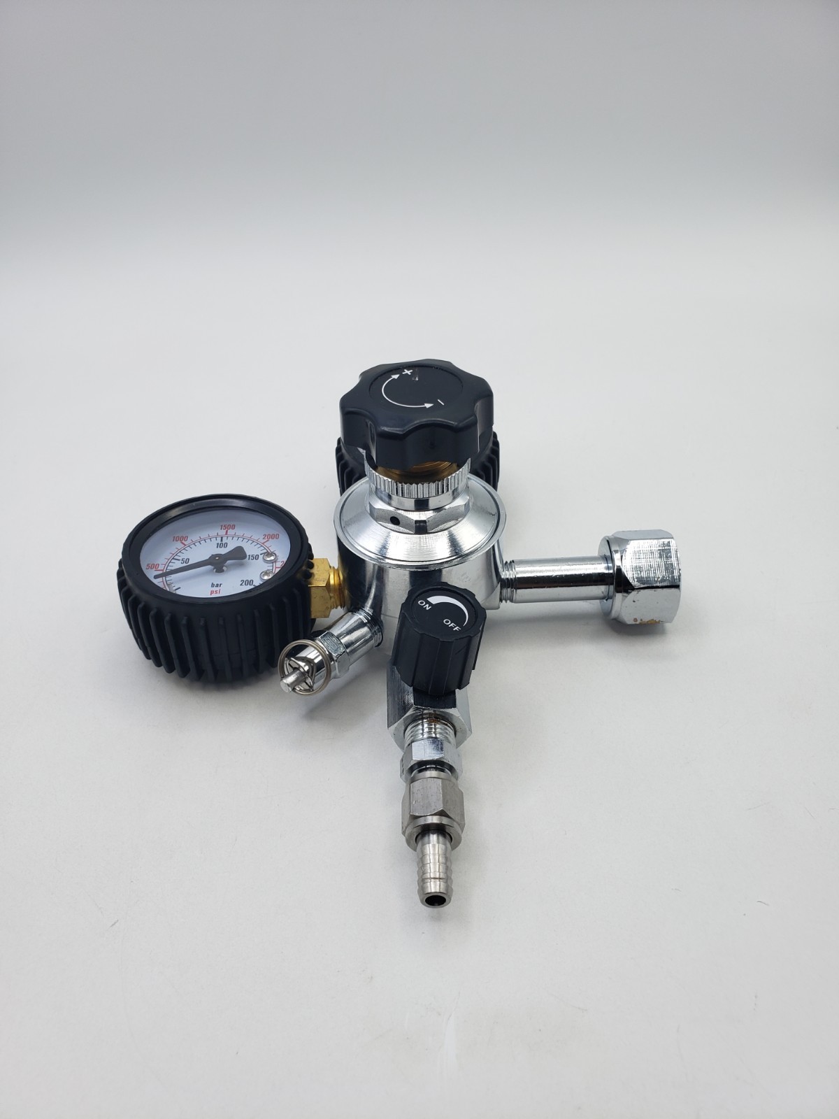 Keg Regulator, Quick Disconnect Co2 Kegerator Regulator with Pressure Adjustment
