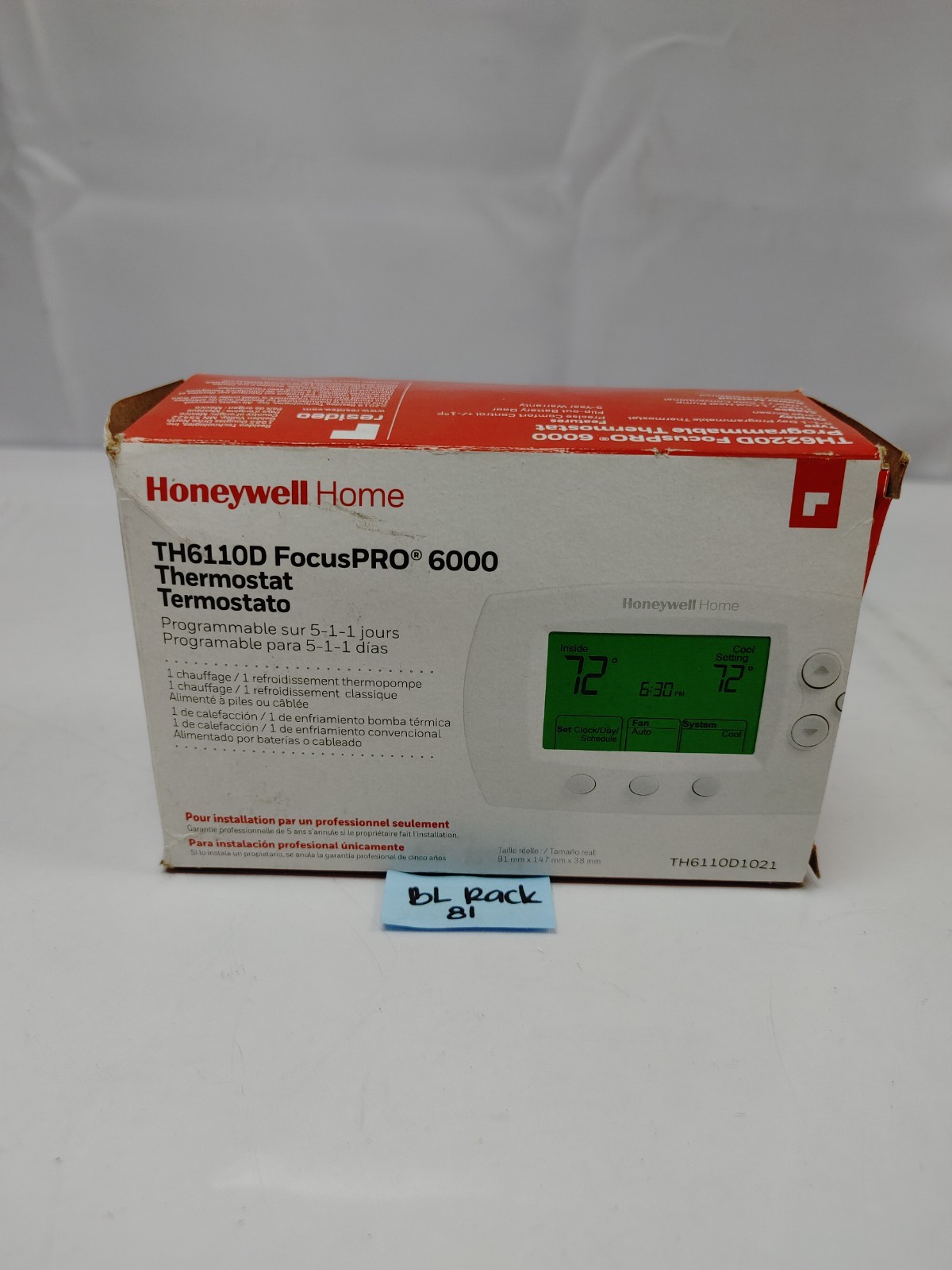 Honeywell TH6110D1021 Thermostat *WORN BOX*