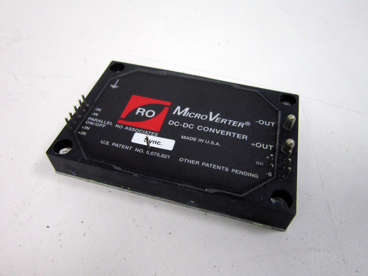 RO ASSOCIATES UVERTER UV48-5-S UV48-5S DCDC POWER SUPPLY 5 VDC 0- 40A
