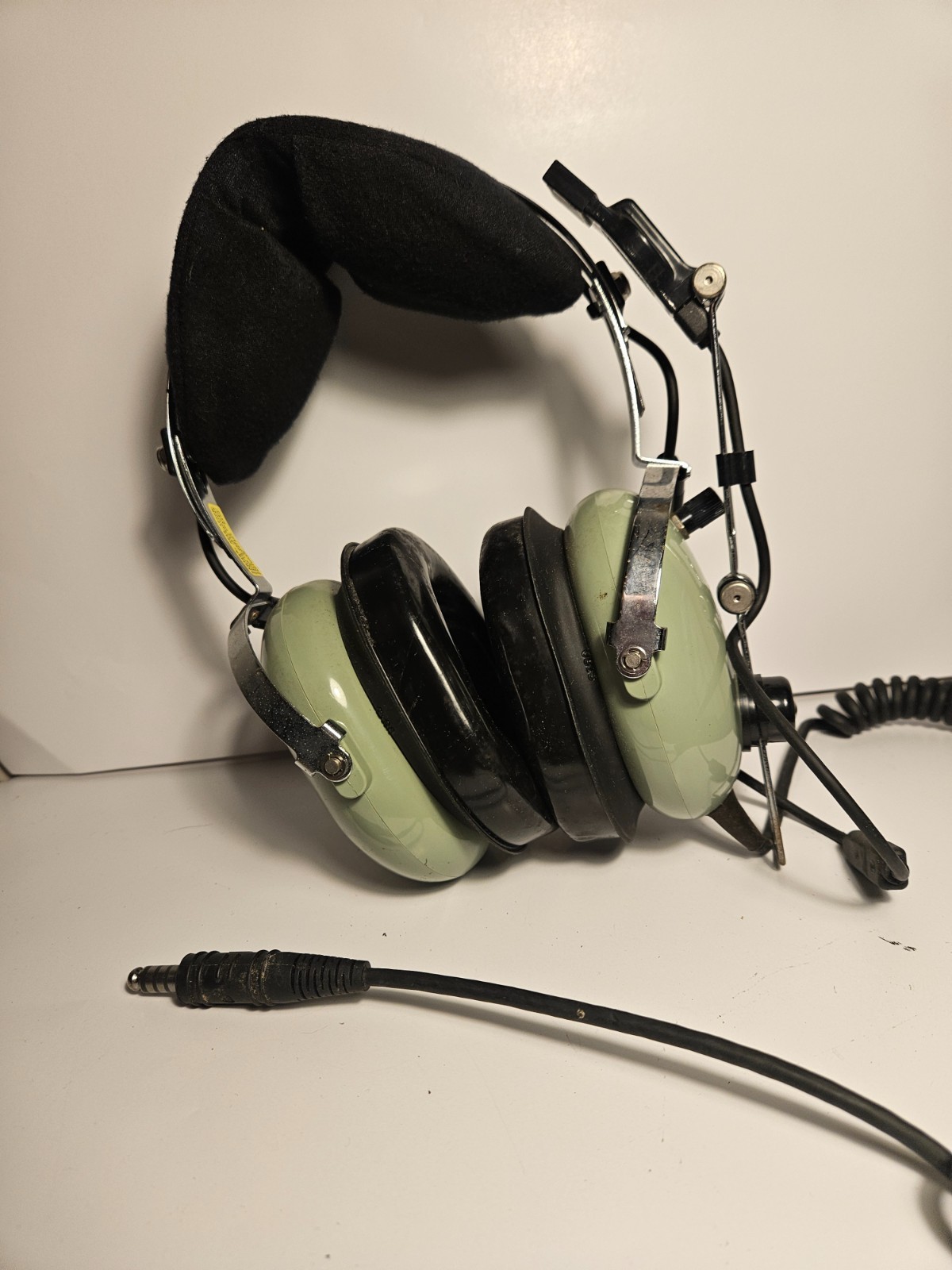 David Clark H10-76 - Military Spec Aviation Headset - Comfort Gel Ear Seals
