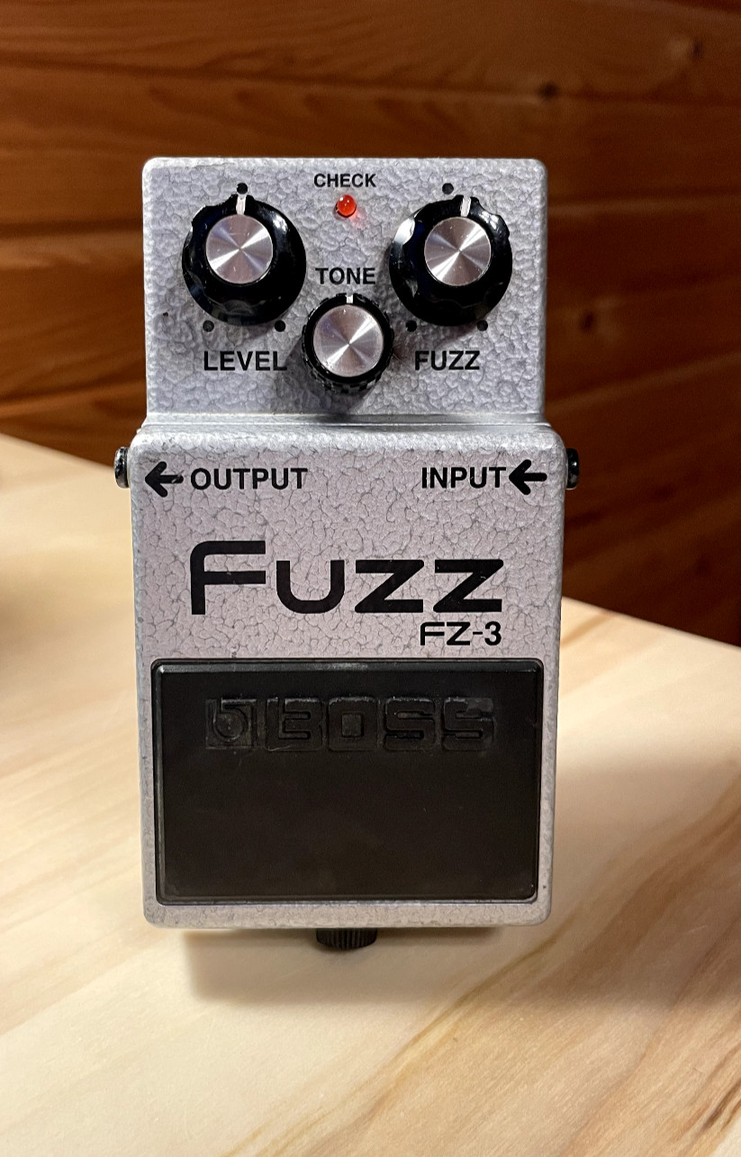 **Vintage 1997** | Boss Fuzz FZ-3 | Taiwan | Discontinued
