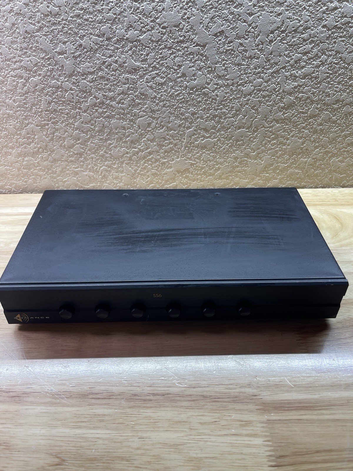 Sonance - SS6 - 6-Pair Stereo Speaker Selector, Good Condition, Pre Owned