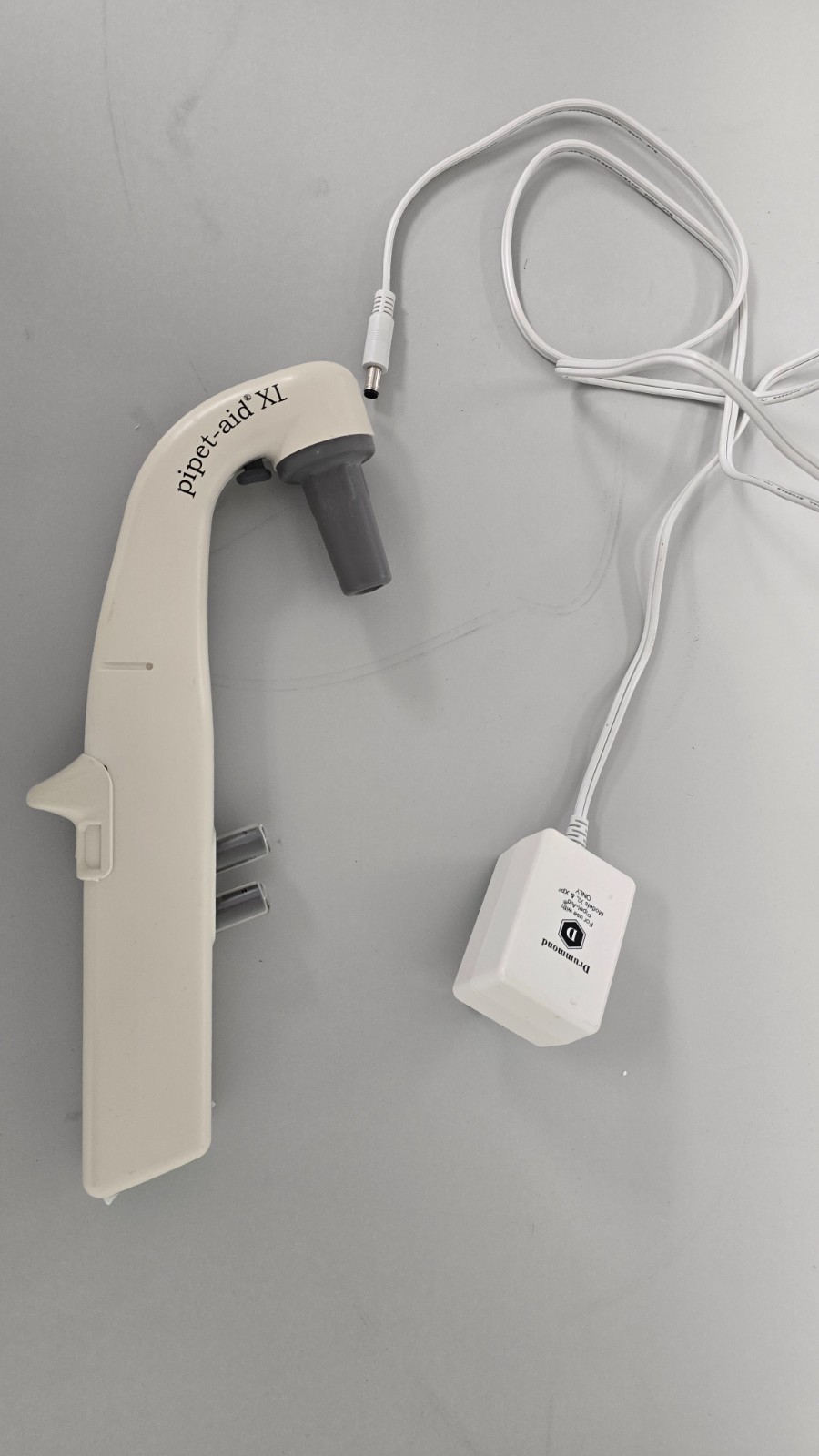 Drummond Scientific Pipet-Aid XL Pipette Controller with charger, grey