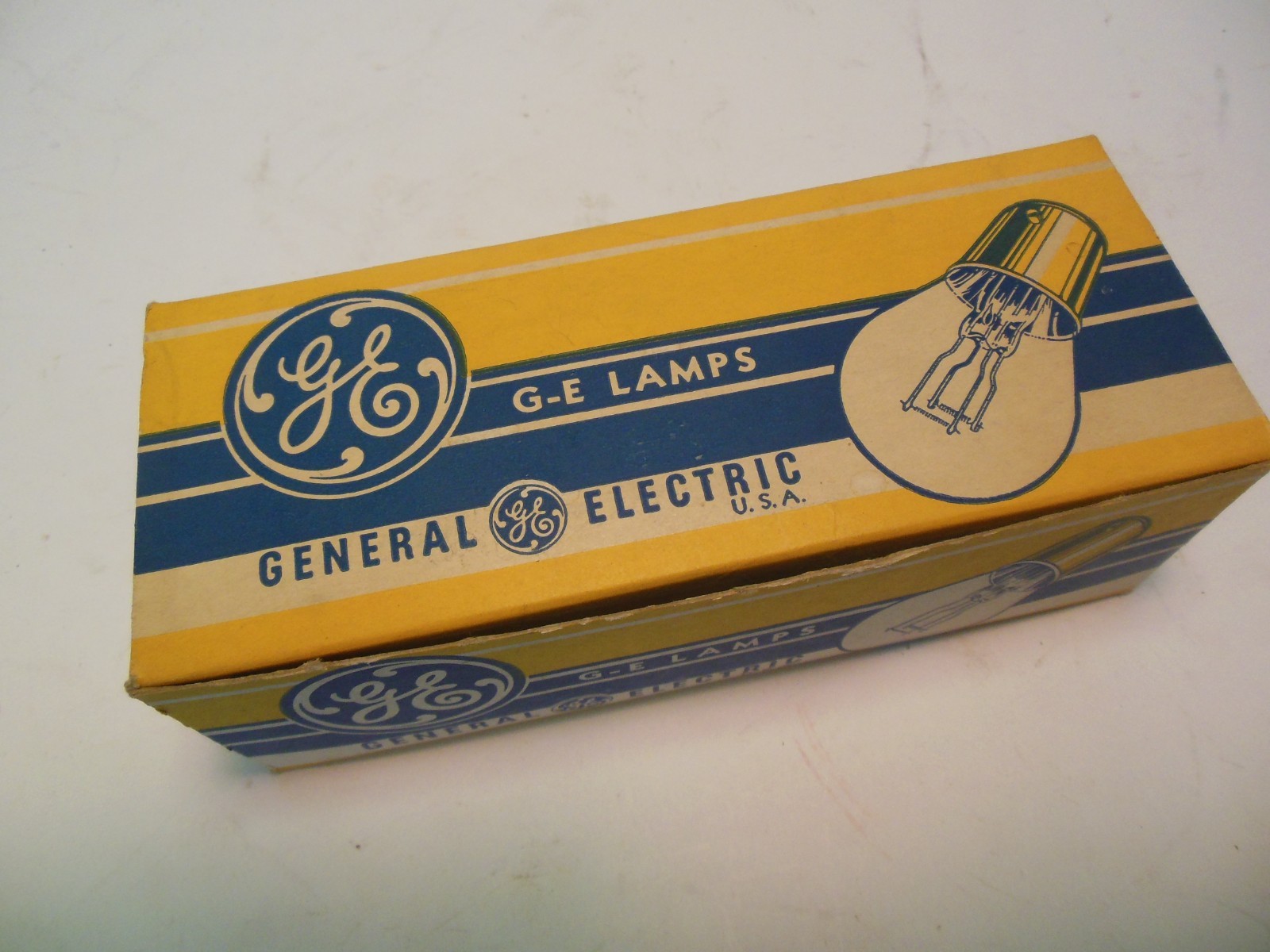 2.4 Volt Dbl. Filament Flashlight/Lantern Bulbs