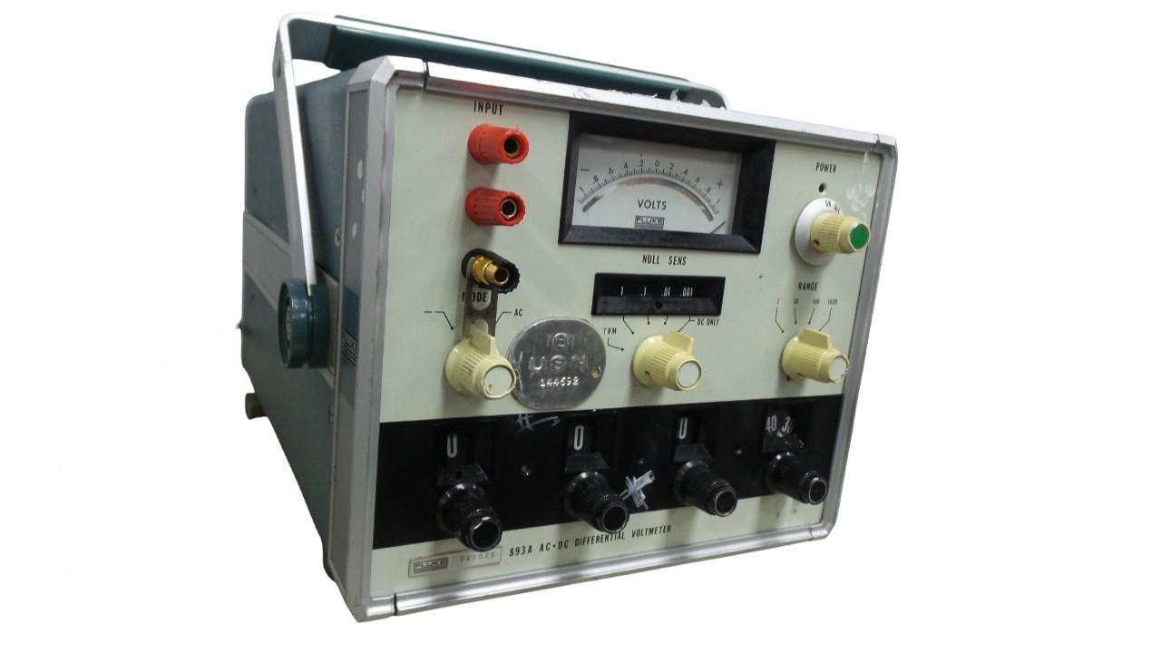 Fluke 893A AC-DC Differential Voltmeter - Free Shipping