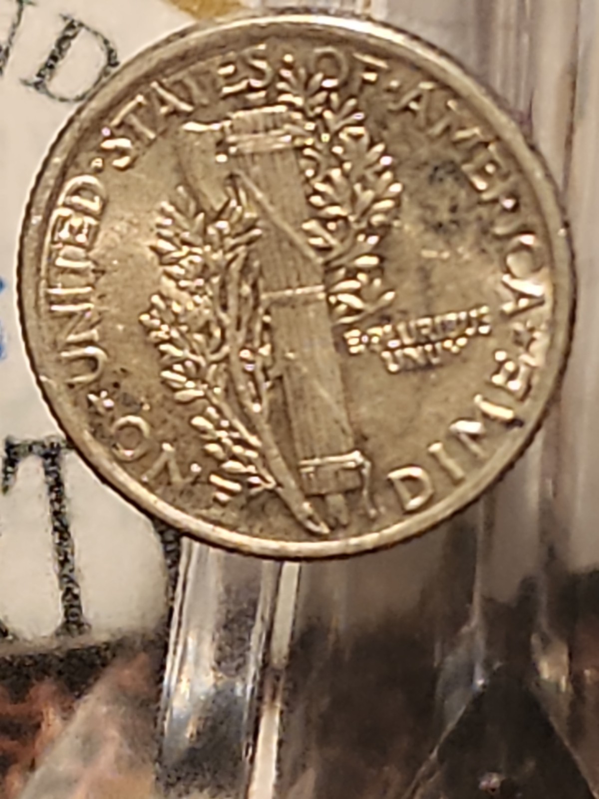 1917-P Mercury Silver Dime Great Condition FB - Full Split Bands