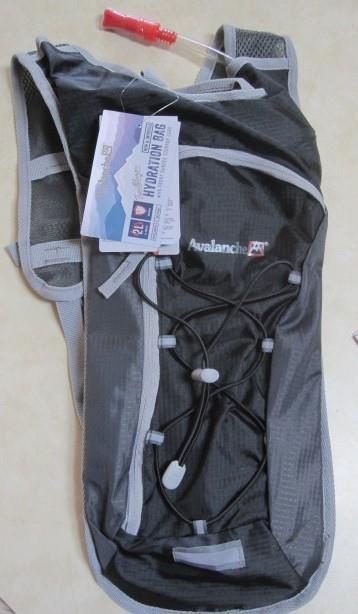 Avalanche TRAILBLAZER Hydration Bag 2 Ltr 68 oz NWT Grey Backpack