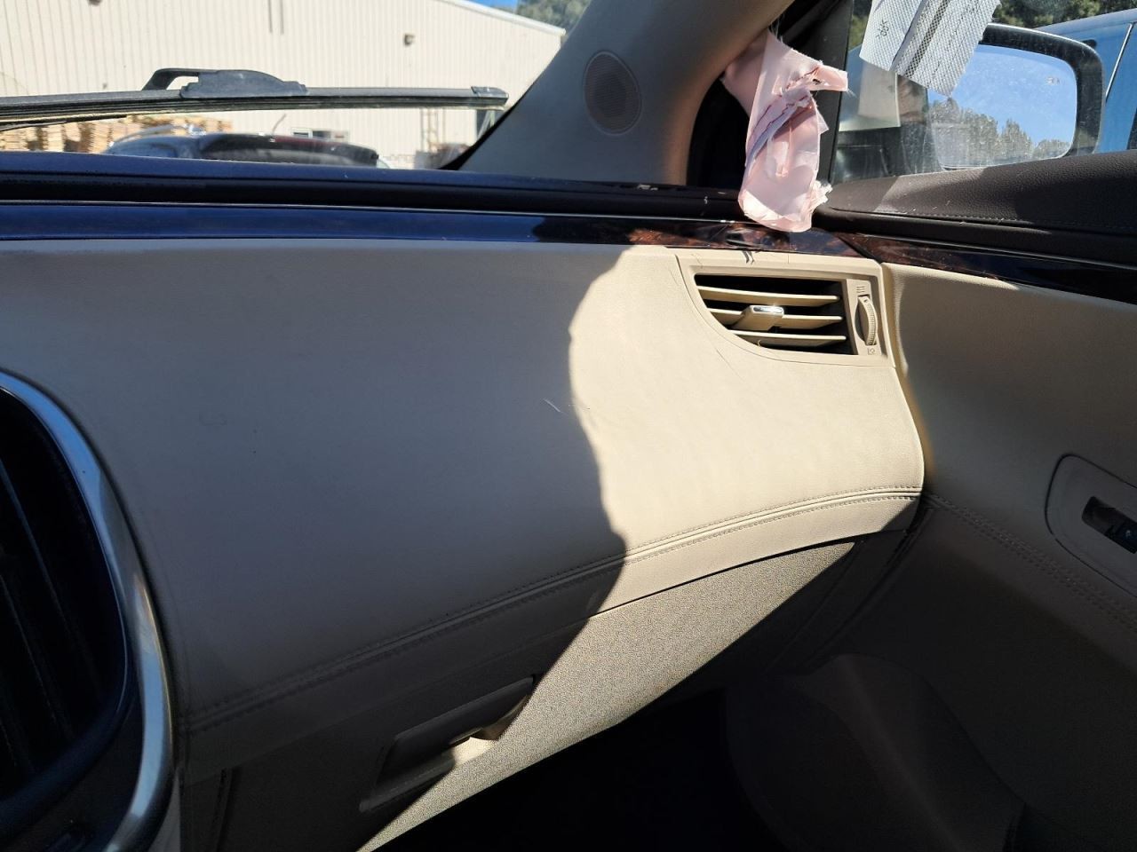 LACROSSE  2016 Glove Box 4841747