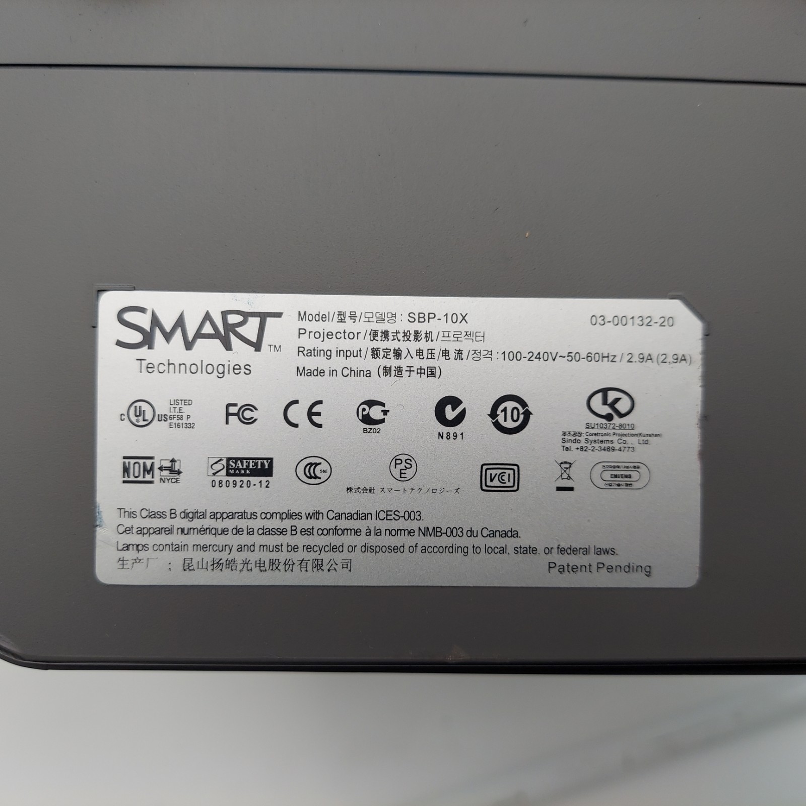 Smart Technologies UF55 SBP-10X Projector