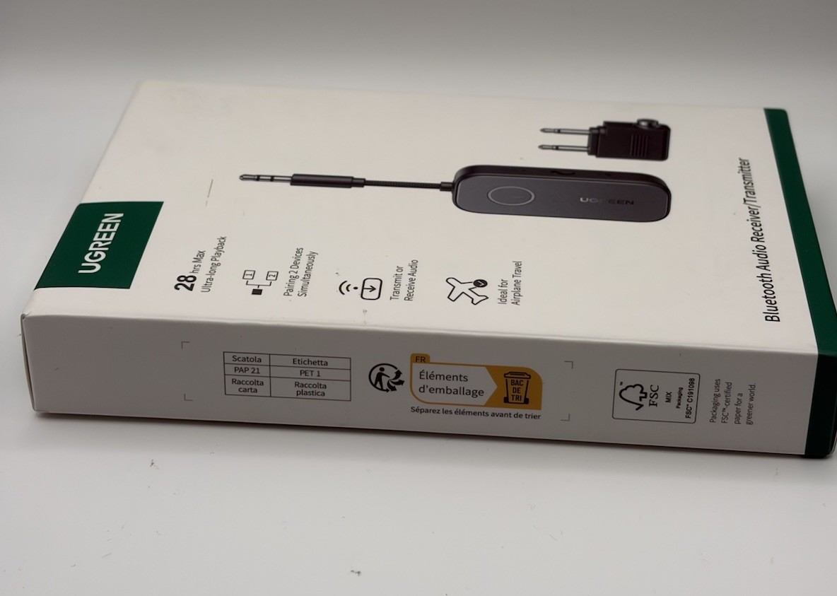 UGREEN Airplane Bluetooth Audio Receiver and Transmitter Adapter CM672