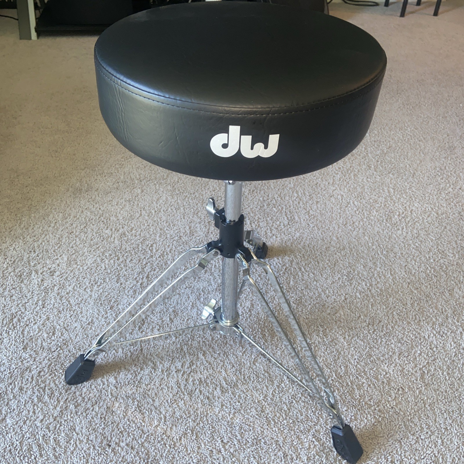 DW DWCP3100 Throne