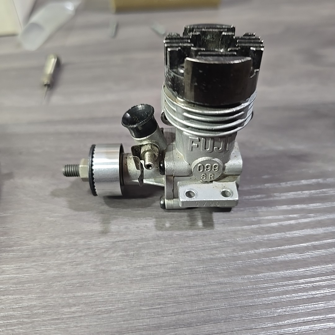 Fuji Model Gas Engine 099sr