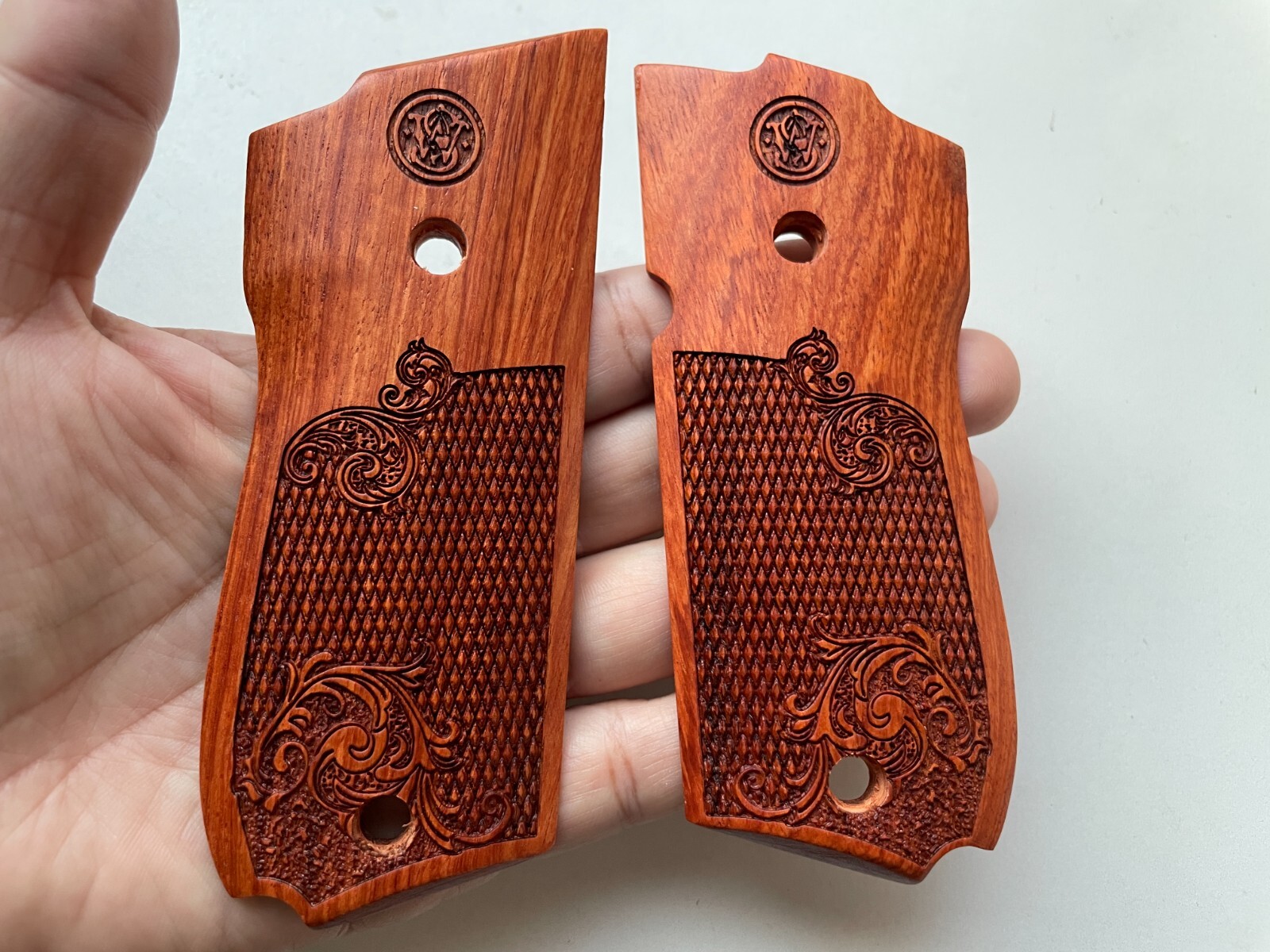 New Grips For S&W MODEL 39 52 439 539 9 mm Round Butt art on wood grips