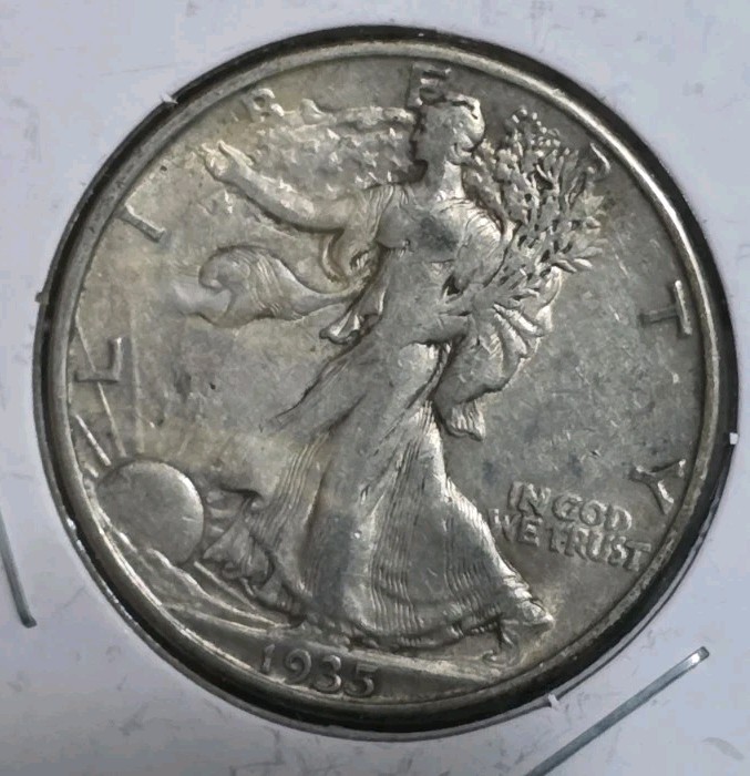 1935-D 50C WALKING LIBERTY HALF DOLLAR  DENVER XF US Mint Coin
