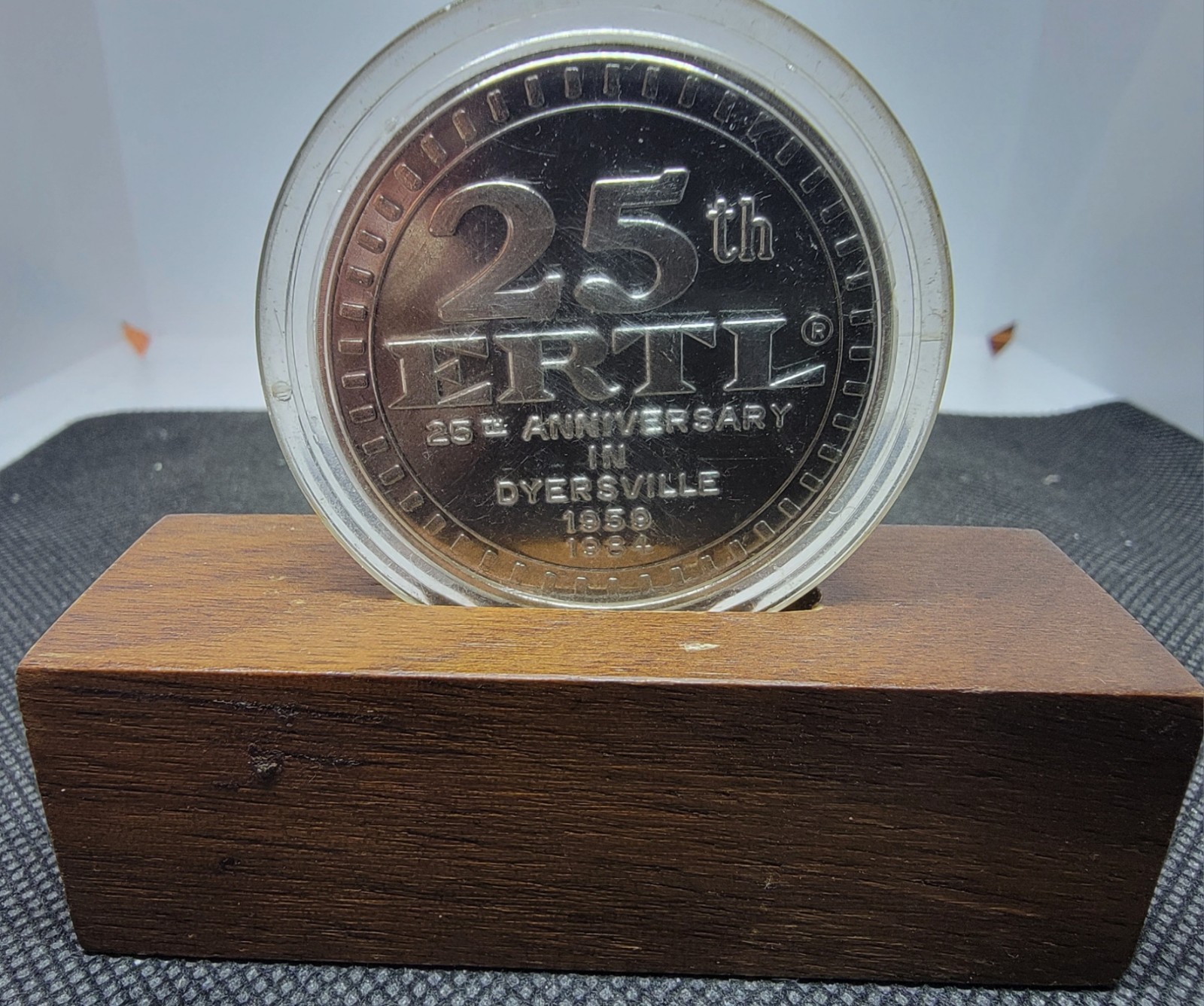 ERTL CO. 25th ANNIVERSARY 1959-1984 1 oz. SILVER MEDAL or TOKEN  or COIN T6