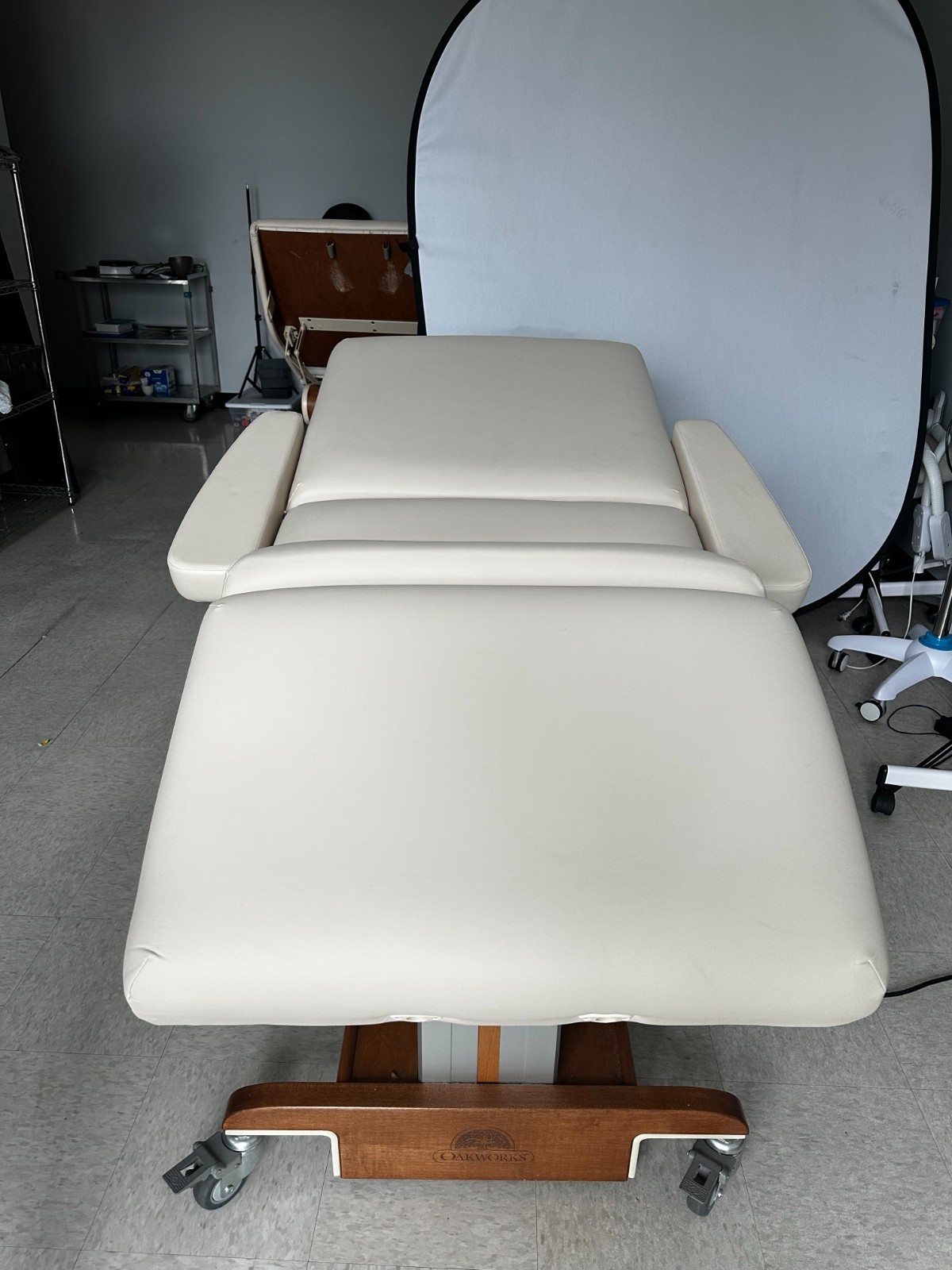 Oak works leather and wood electric massage table (Great condition, 3 beds)