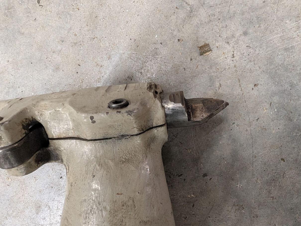 Cincinnati No 2 Tool & Cutter Grinder Left and Right Tailstock Centers
