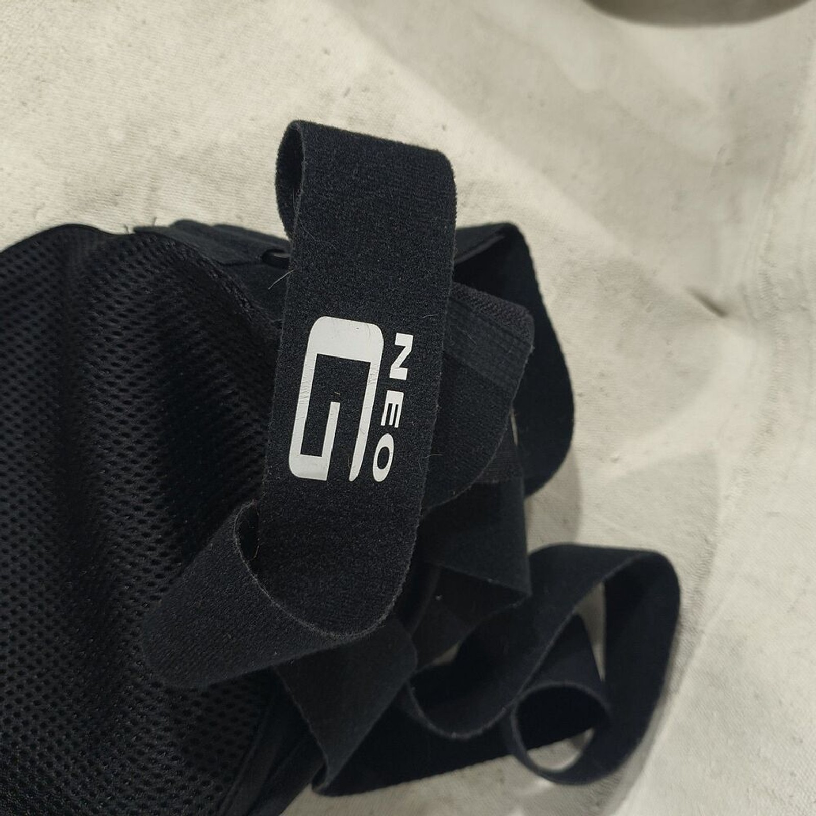 NEOG Immobilizer Black Breathable Material Arm Sling