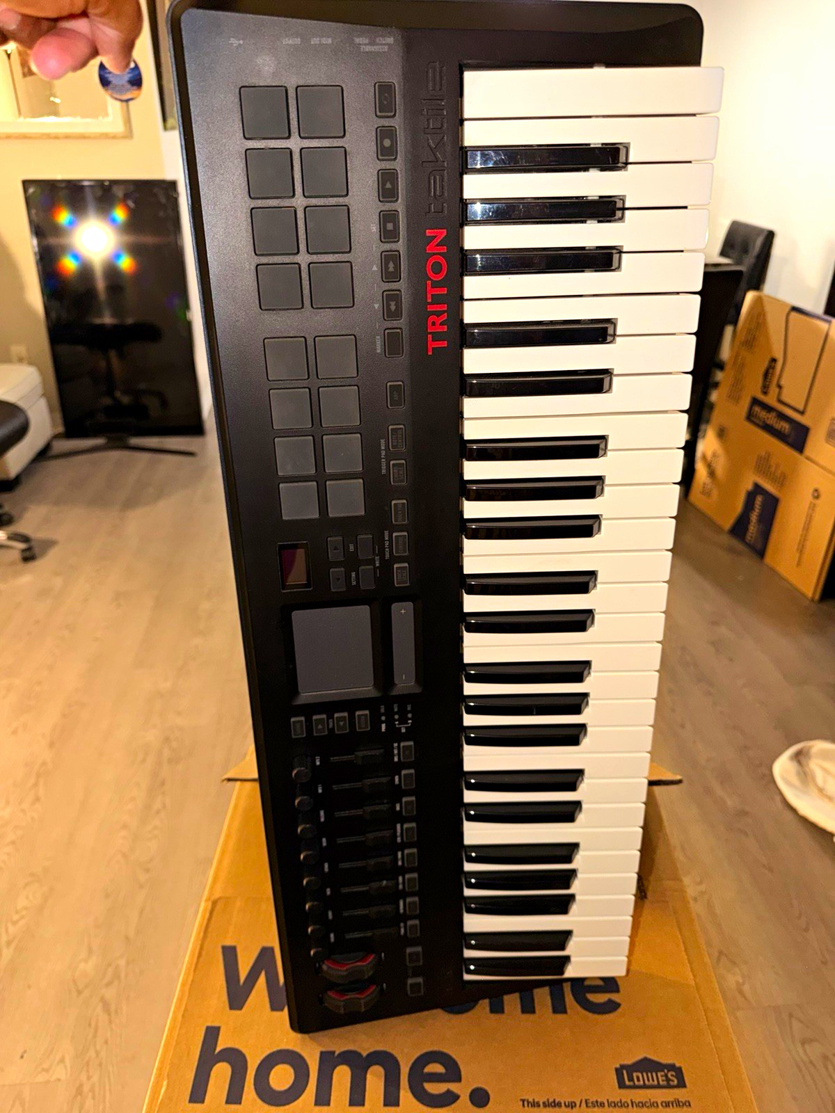 KORG TRITON taktile 25-Key USB MIDI Keyboard Controller w/ Pads & Touchpad