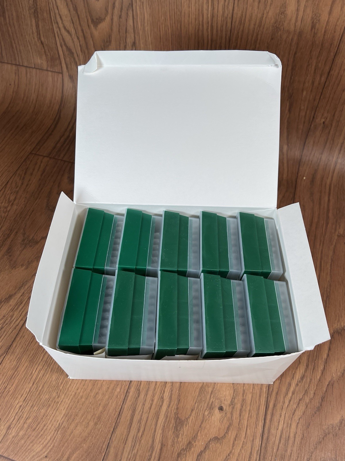 Bio Rad TBR-14 Pipet Tips - Racked 10 Autoclavable Racks of 96 tips 960 Tips