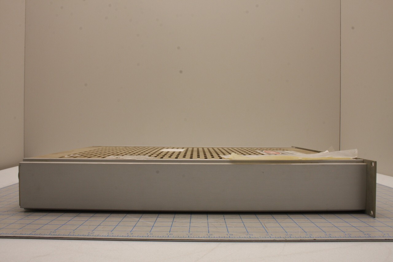 04705184-01 / PROCESS INTERFACE CHASSIS / VARIAN