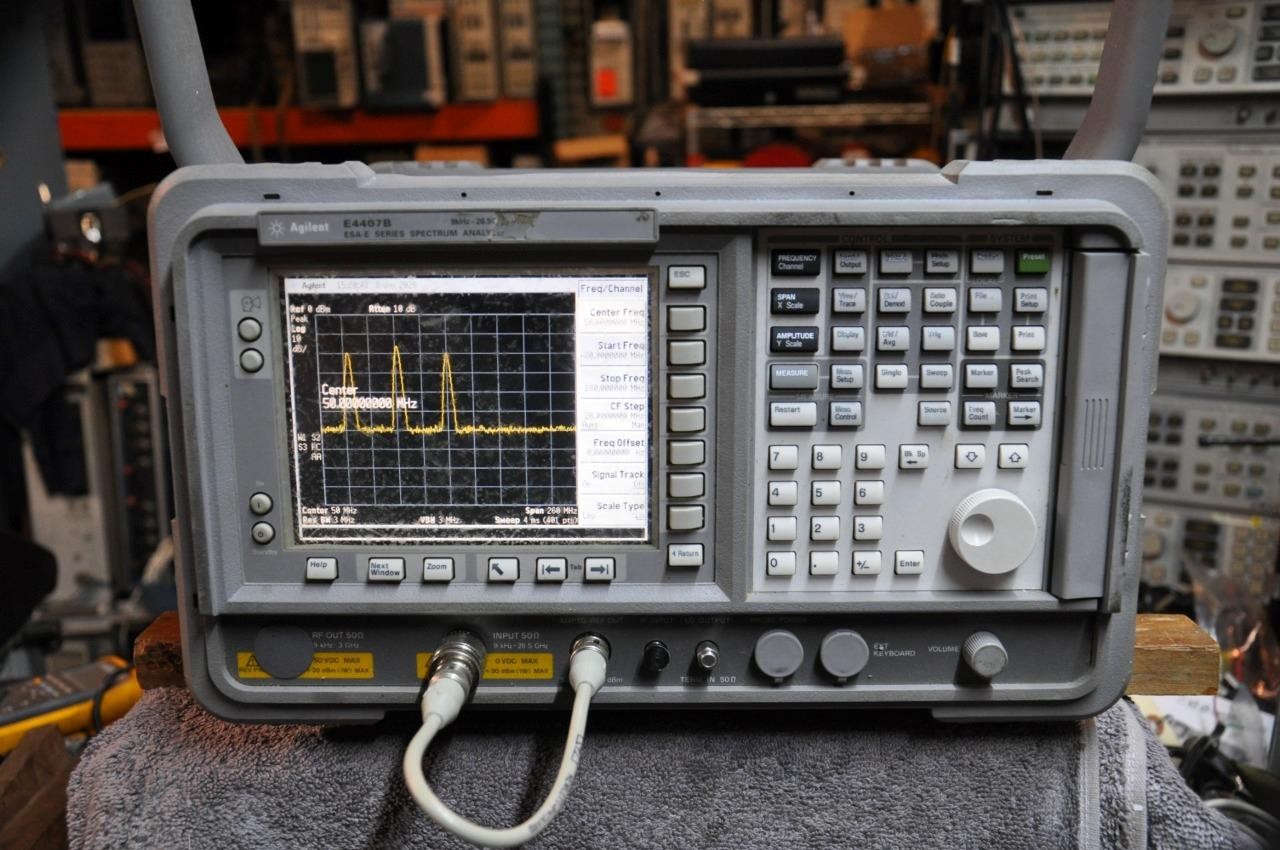 Agilent E4407B ESA Spectrum Analyzer, 9 kHz to 26.5 GHz Options