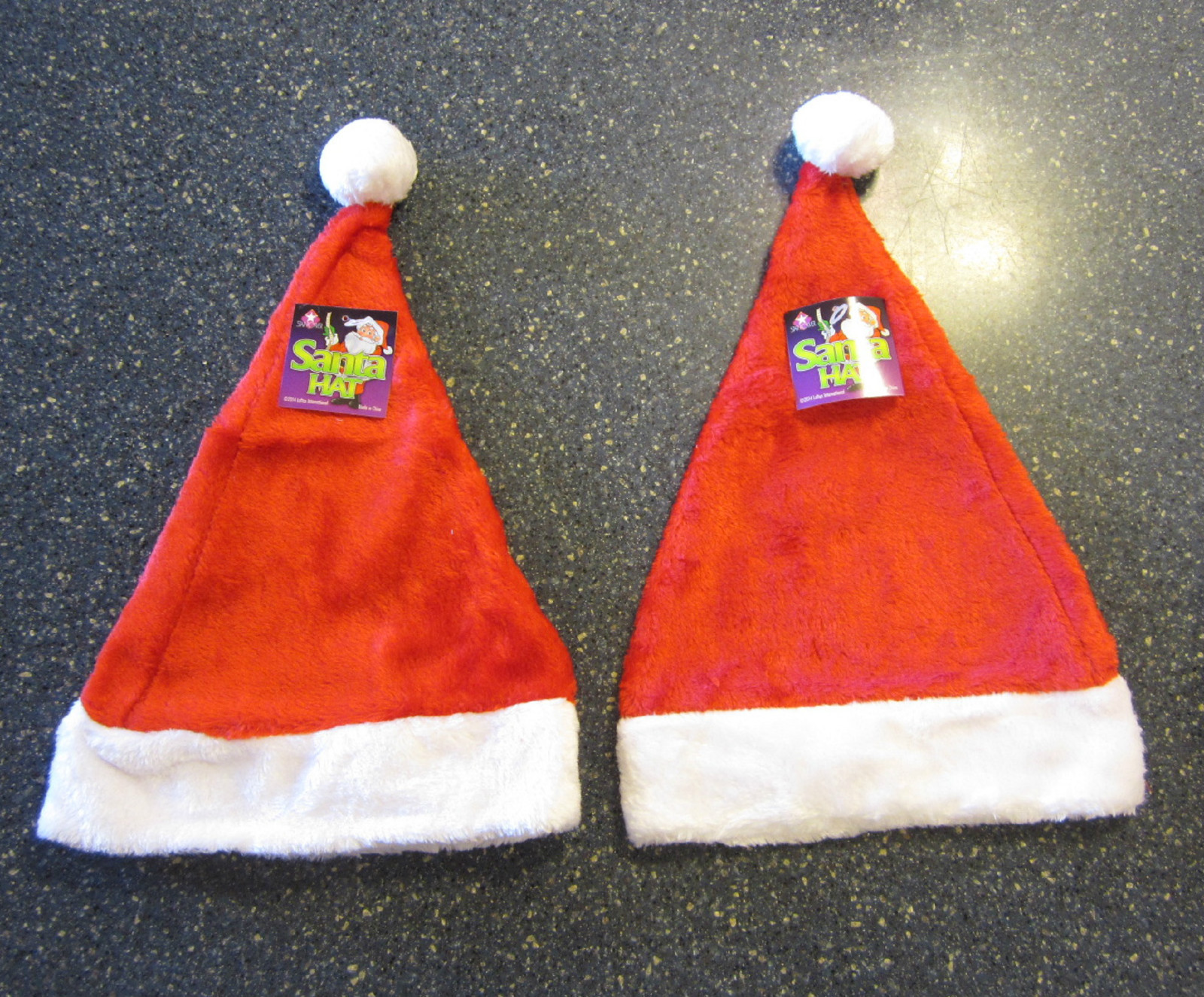 8 NEW ADULT SANTA CLAUS HATS  RED PLUSH CHRISTMAS HAT WHOLESALE CLEARANCE