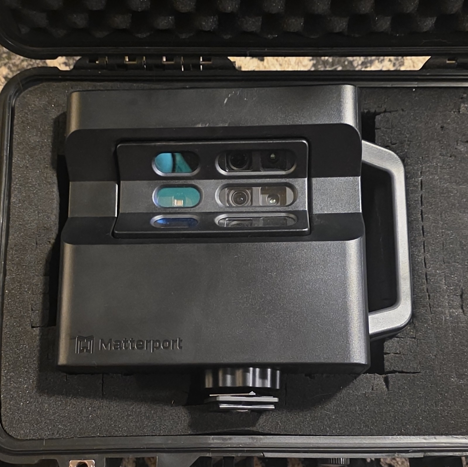 Matterport Pro2 Handheld Structured Light 3D Camera Scanner w/ Hard Case