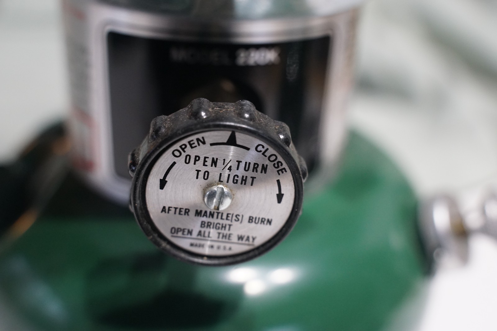 Coleman lantern 1982 Model 220K