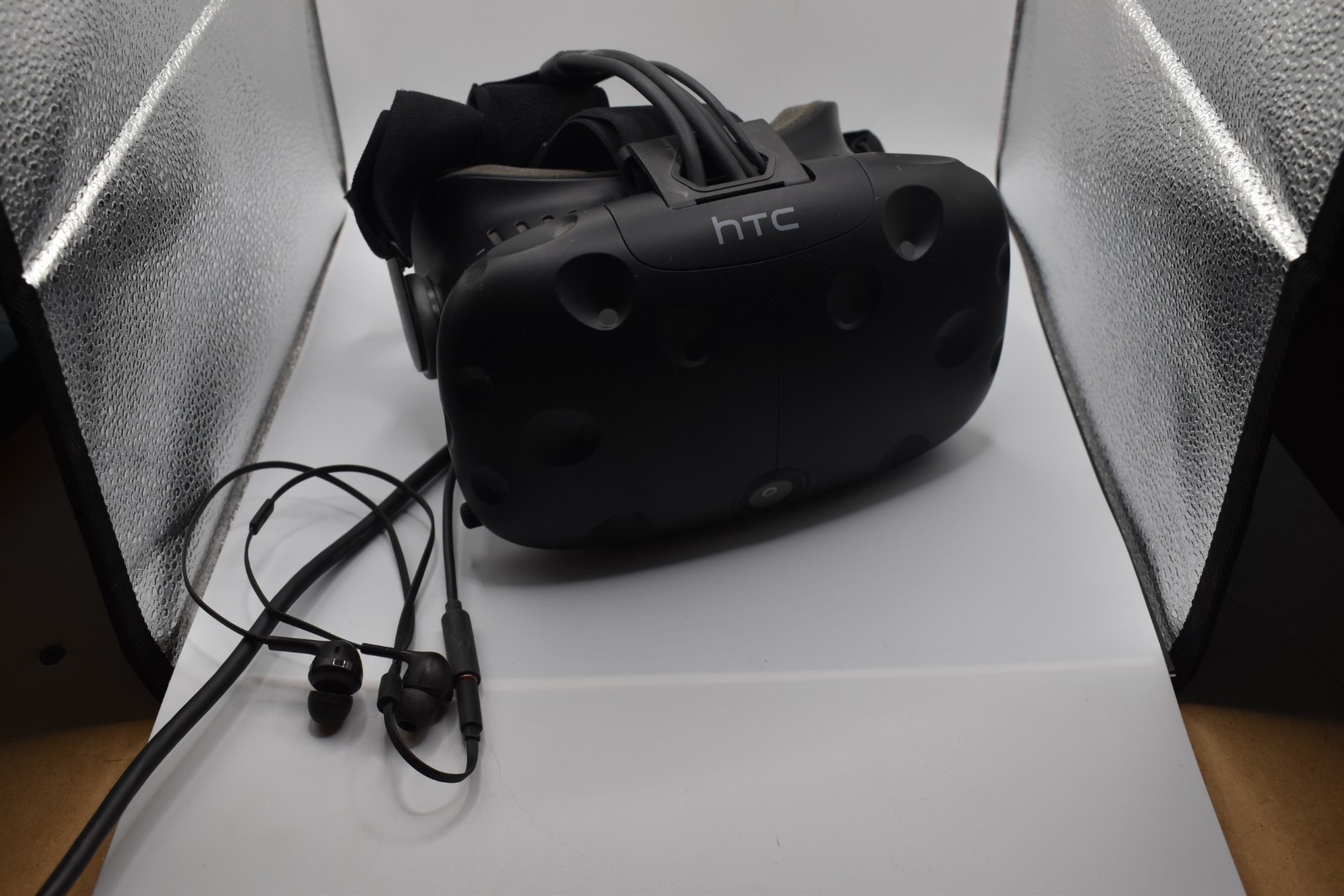 HTC Vive Virtual Reality Headset System - Black (99HALN062-00)