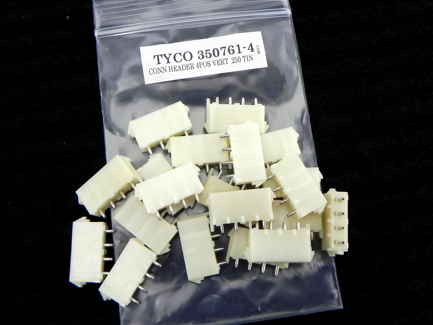 TYCO 350760-4 - LOT OF 27 LOT of 27  CONN HEADER 3POS VERT .250 TIN