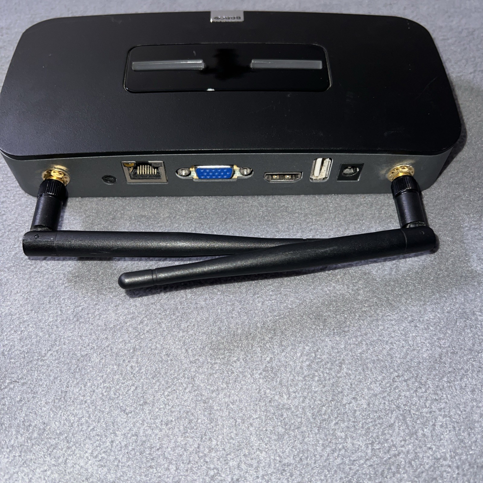 Barco R9861008 Clickshare Wireless Presentation System + AC POWER