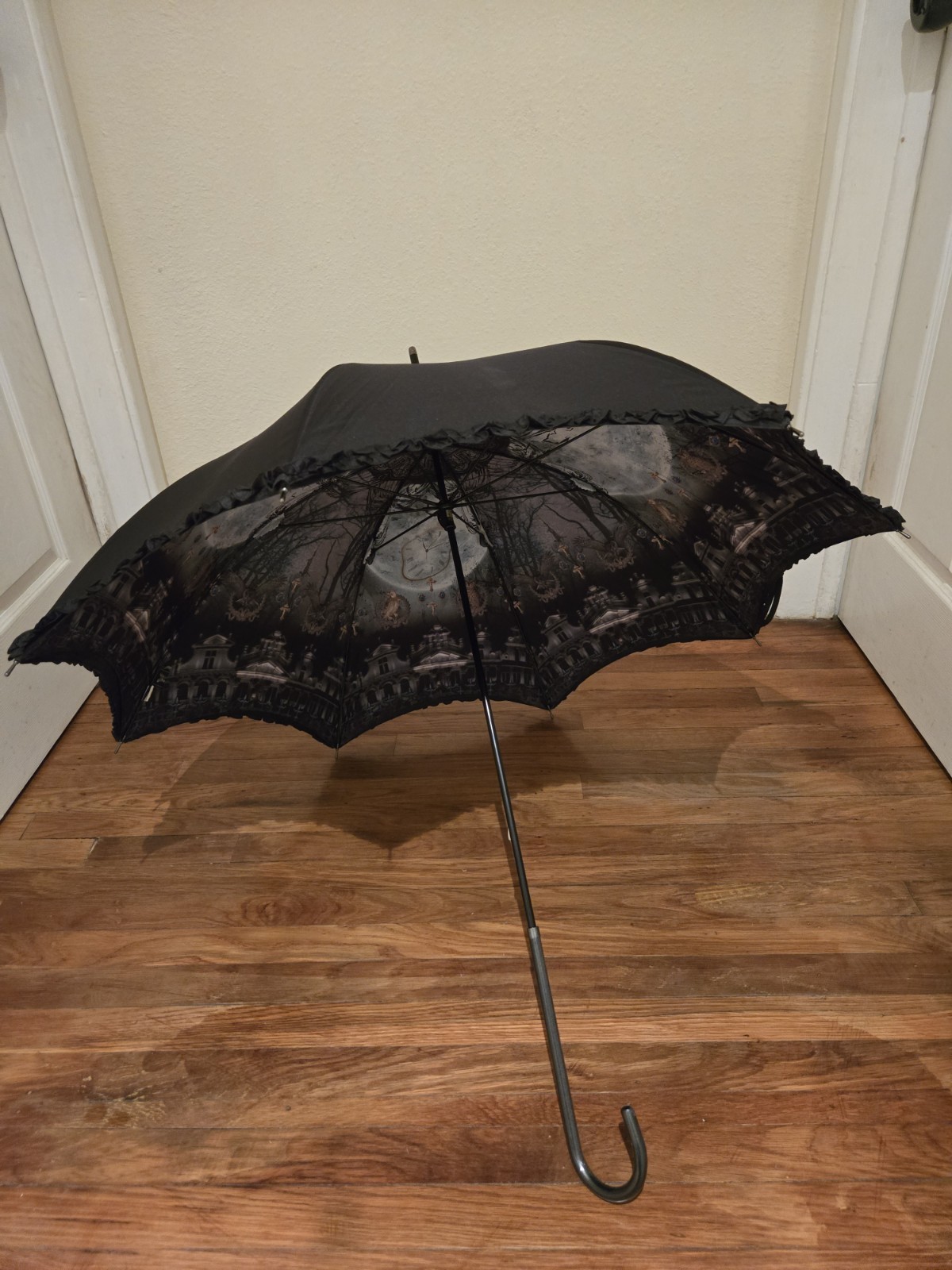 Lumiebre - Hunter In The Moonlight (F)  LUM Black Umbrella