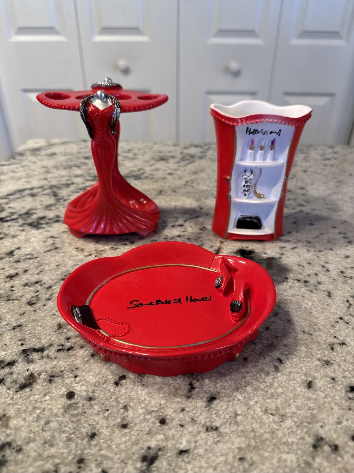 Glamour Three Piece Bathroom Accessories Set