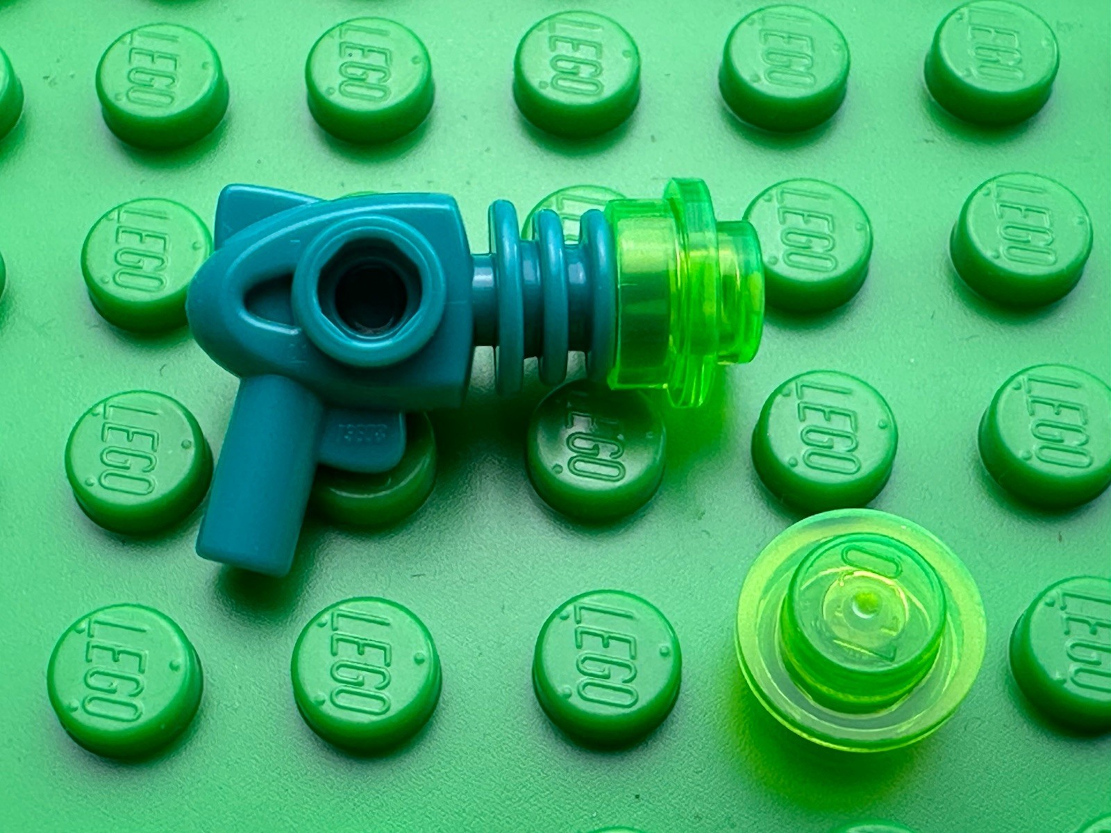 Lego Utensil Space Gun (Space Creature)