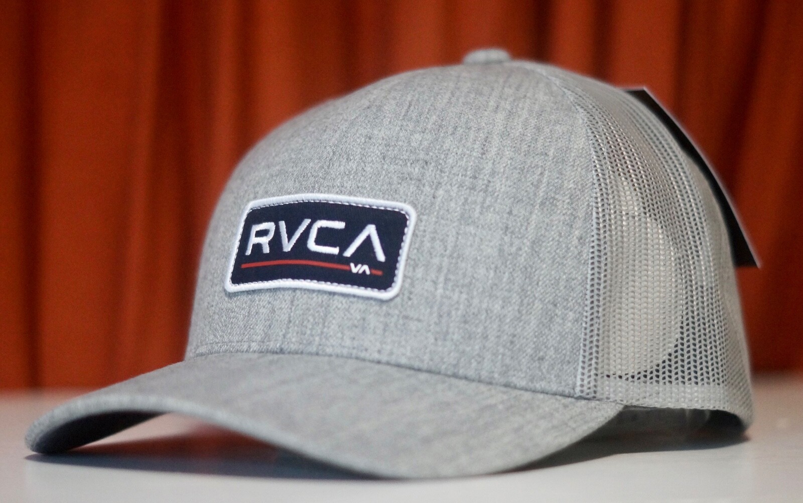 New Rvca Gray Curved Mesh Trucker MID FIT Mens Snapback Hat RHTRVC-58