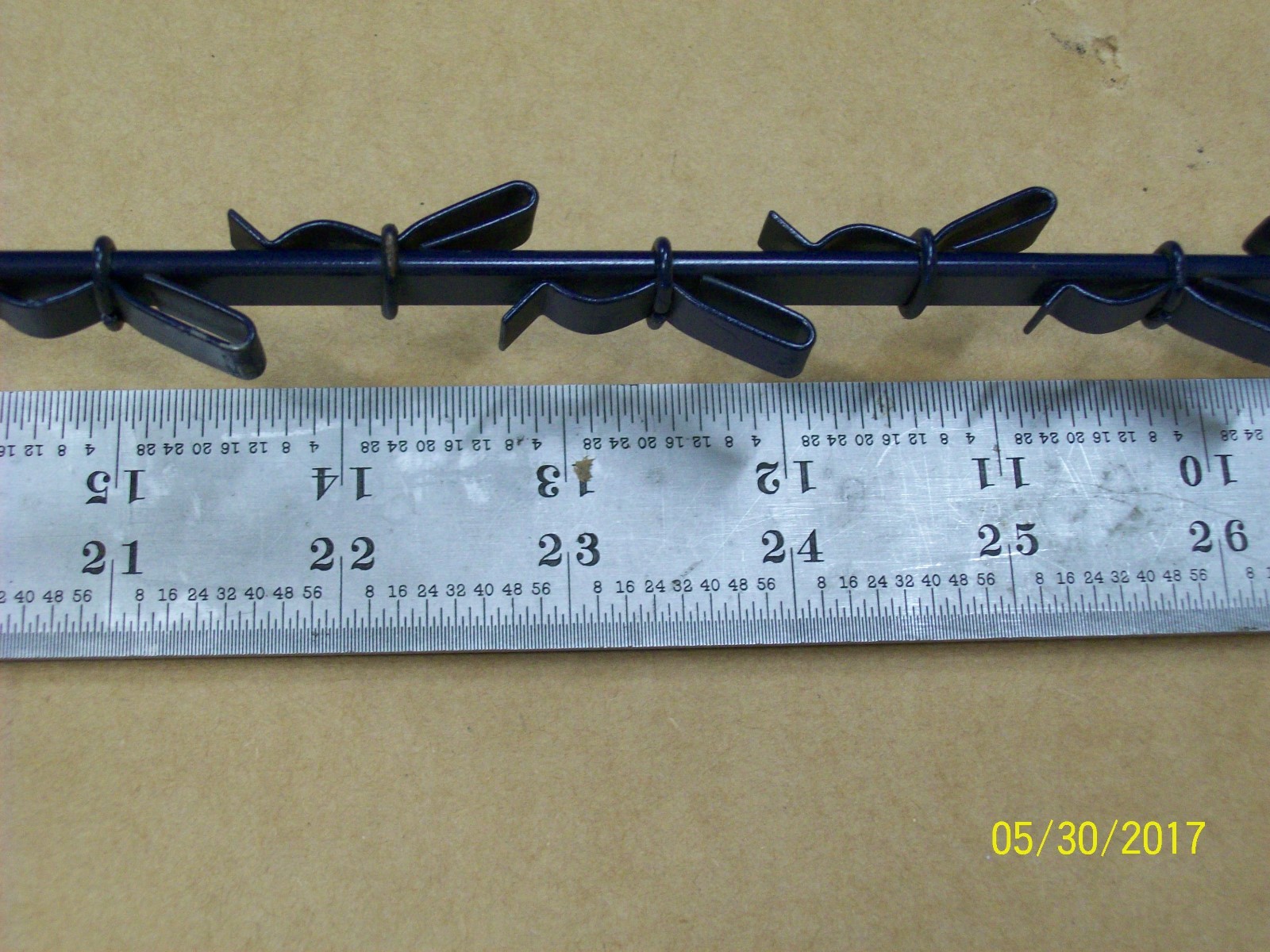 1 Blue Double Strip Potato Chip, Candy Clip Hanging Display Rack