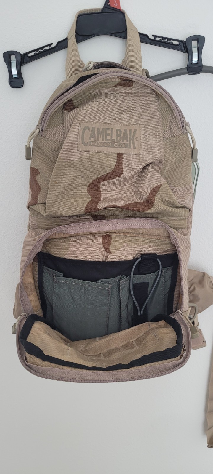 CAMELBAK Brown Camoflouge Cordura By Dupont, Bladder 100 Ounces