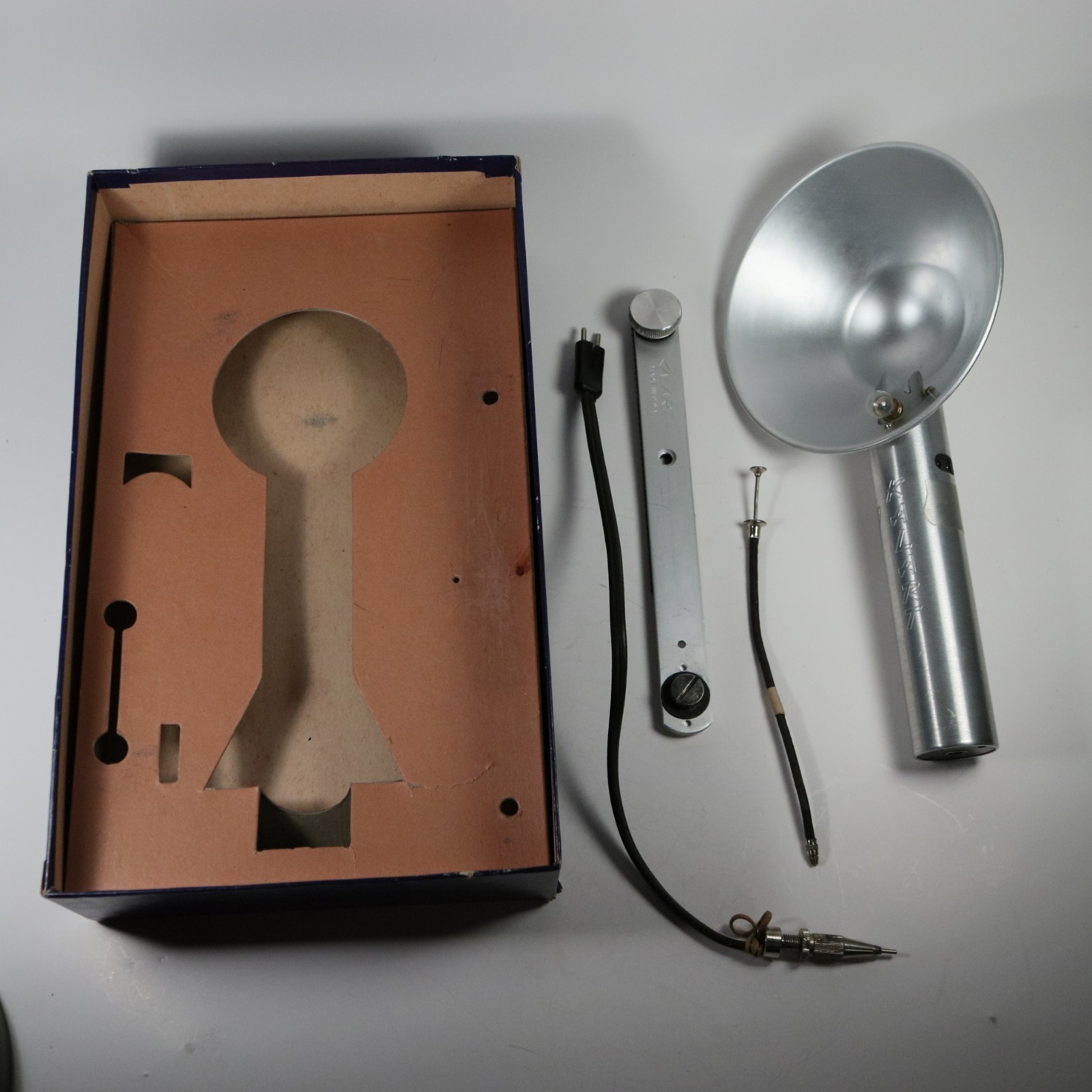 Kalart DE LUXE SPEED FLASH Unit with Box and Manual