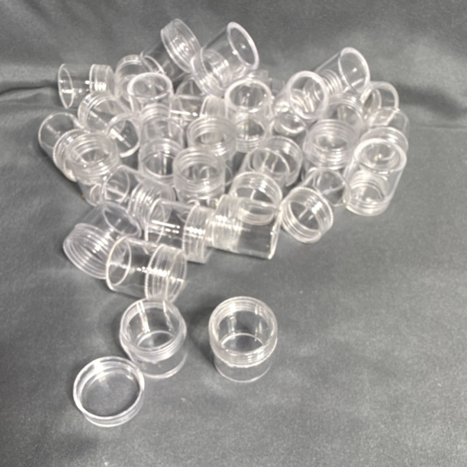 Clear Plastic Bead Storage Containers with Screw Lids, 1 Inch Size, 33ct
