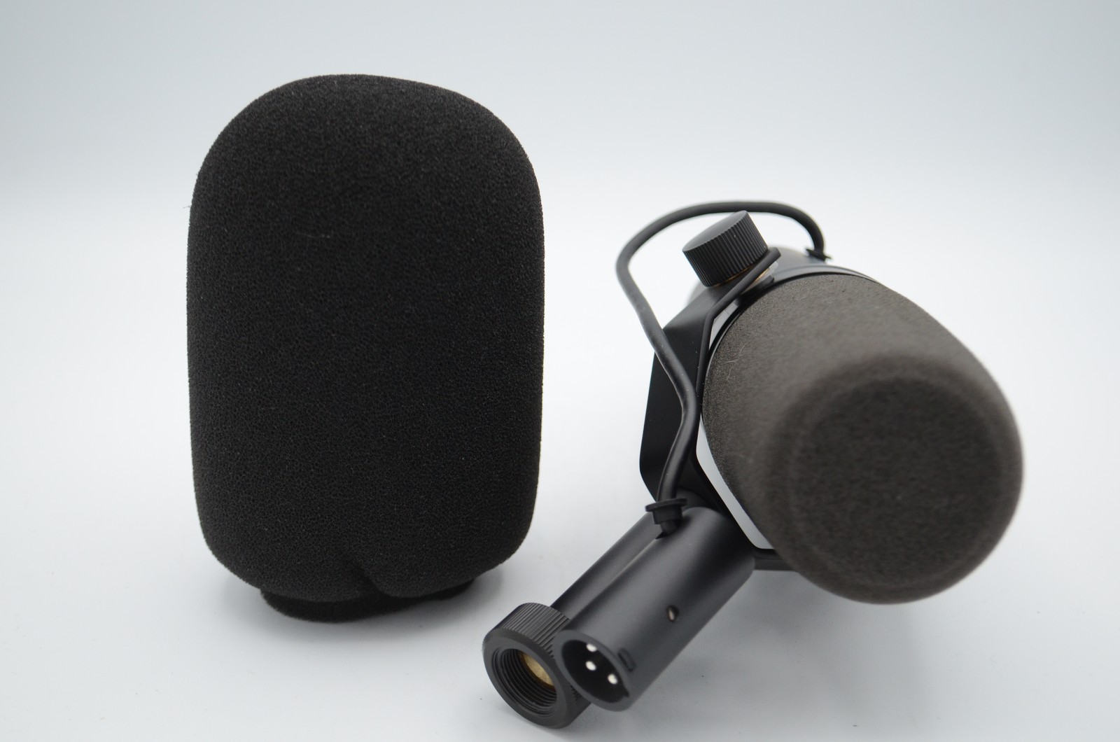 Shure SM7B Look-A-Like Copy Vocal Microphone 3-Pin XLR & Accessories