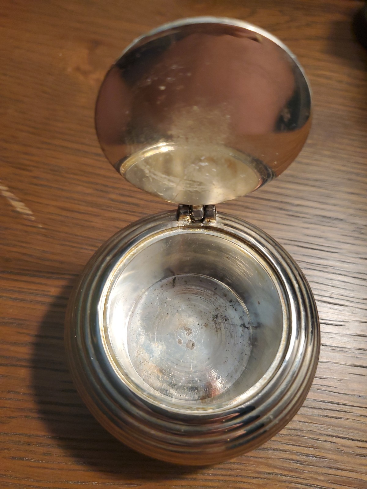 Vintage silver plated tea light holder/trinket box