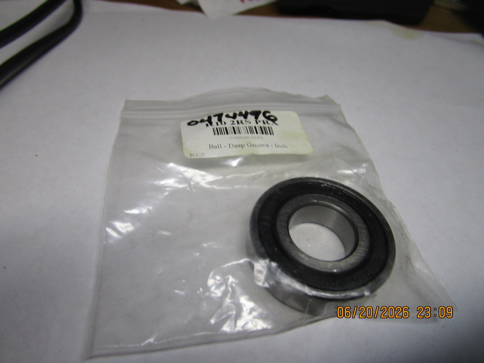 R10 2RS 0.625" ID x 1.375" R10 2RS 1 Row Double Seal Radial Ball Bearing