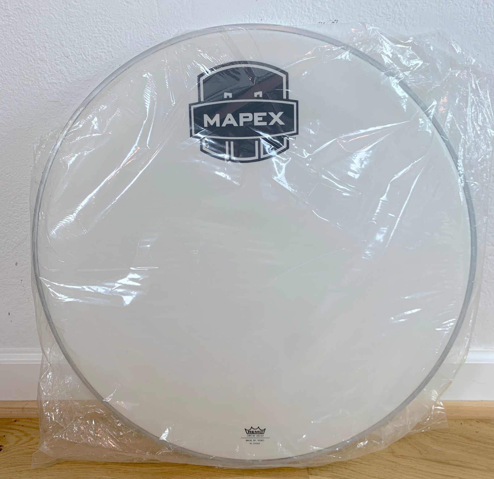 MAPEX 20-Inch Stock Factory Logo Graphic Bass Drum Head White Single Ply Armory