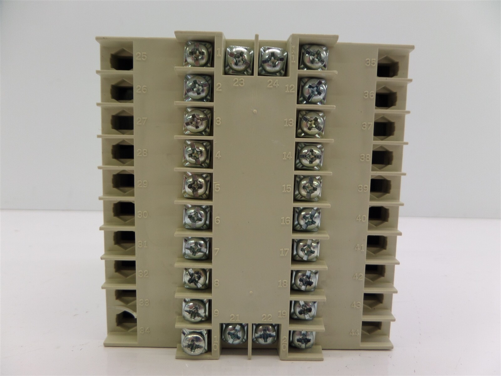 Athena 2PFB0BB000-CE Temperature Controller