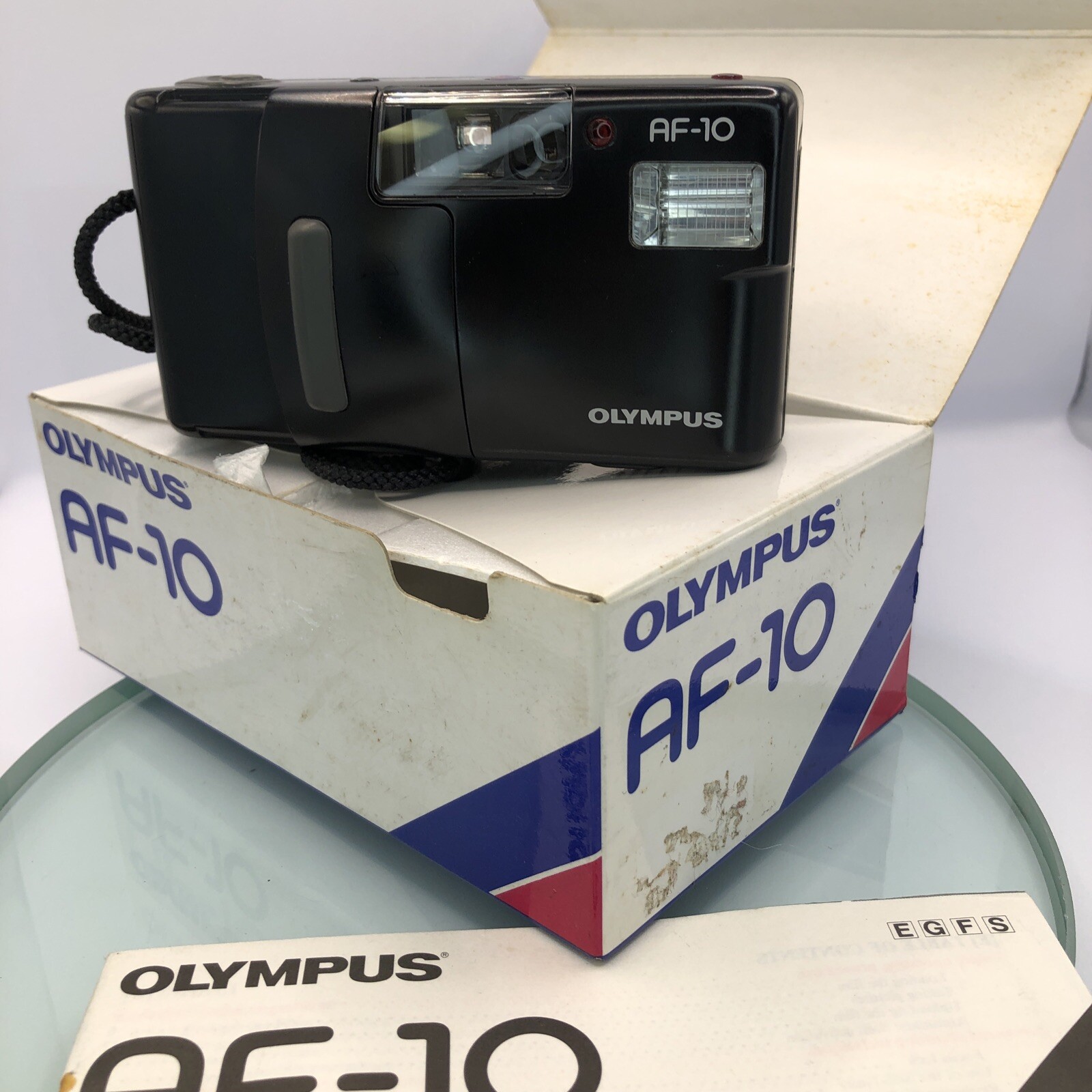 OLYMPUS AF-10 35mm Film point & Shoot Compact Camera 35/3.5AF Lens MINT,LIKE MJU