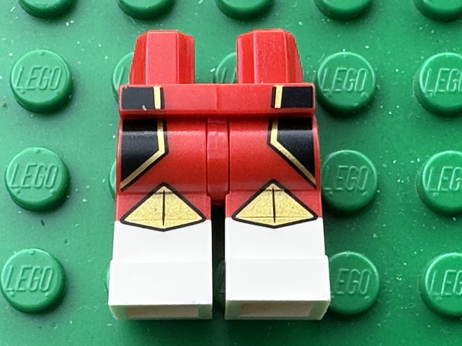 Lego Minifig  Legs From Set 71027 (Super Warrior)