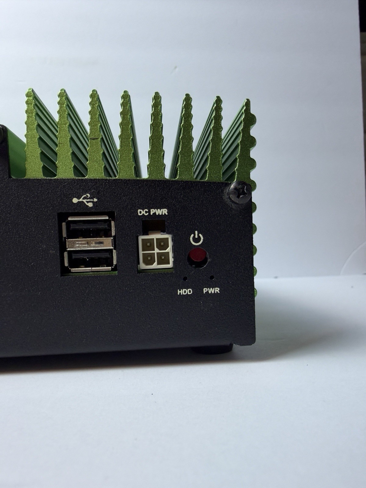 NCR N3000 Site Controller Multifunction Server (1657) Tested Turns On *NO CORDS*