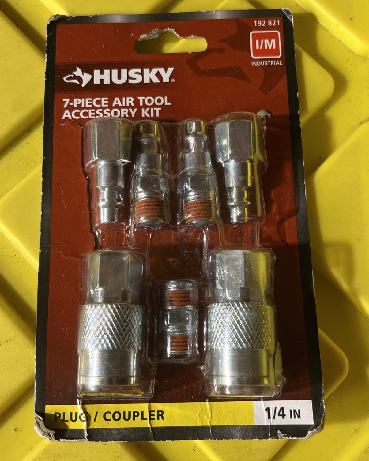 Husky 7 Piece 1/4"  Air Tool Accessory Kit Plug Coupler Industrial New In Pkg