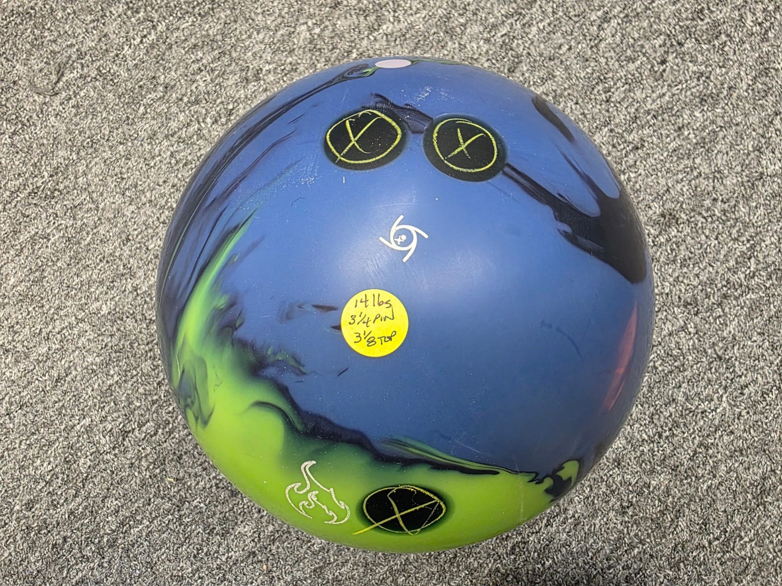 14 lbs USED Storm SUPER NOVA bowling ball